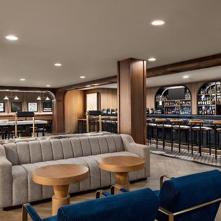 Crowne Plaza Louisville Airport Expo Ctr By Ihg Buitenkant foto