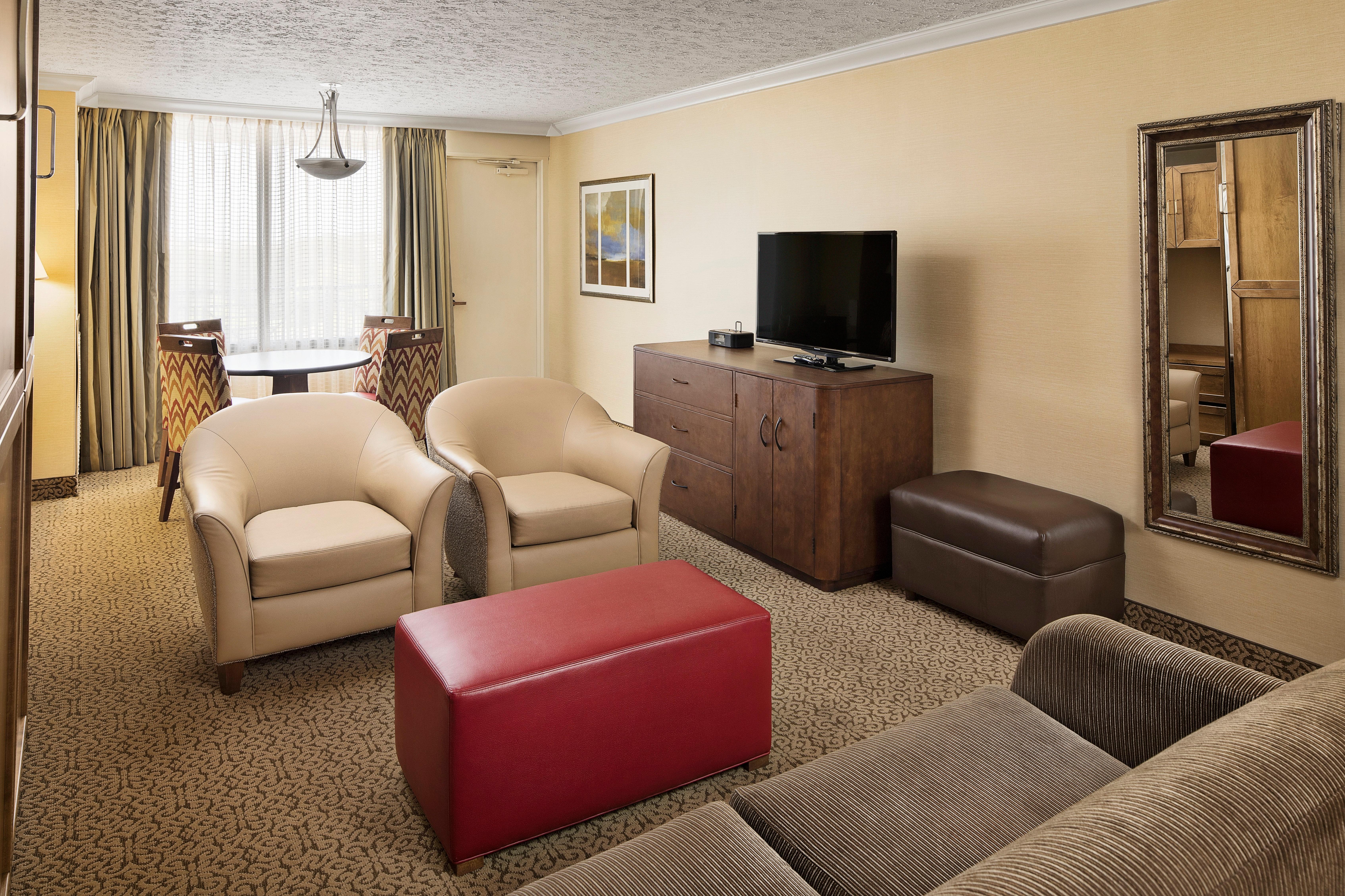 Crowne Plaza Louisville Airport Expo Ctr By Ihg Buitenkant foto