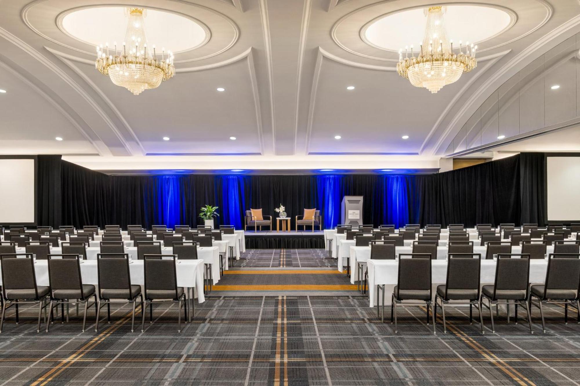 Crowne Plaza Louisville Airport Expo Ctr By Ihg Buitenkant foto