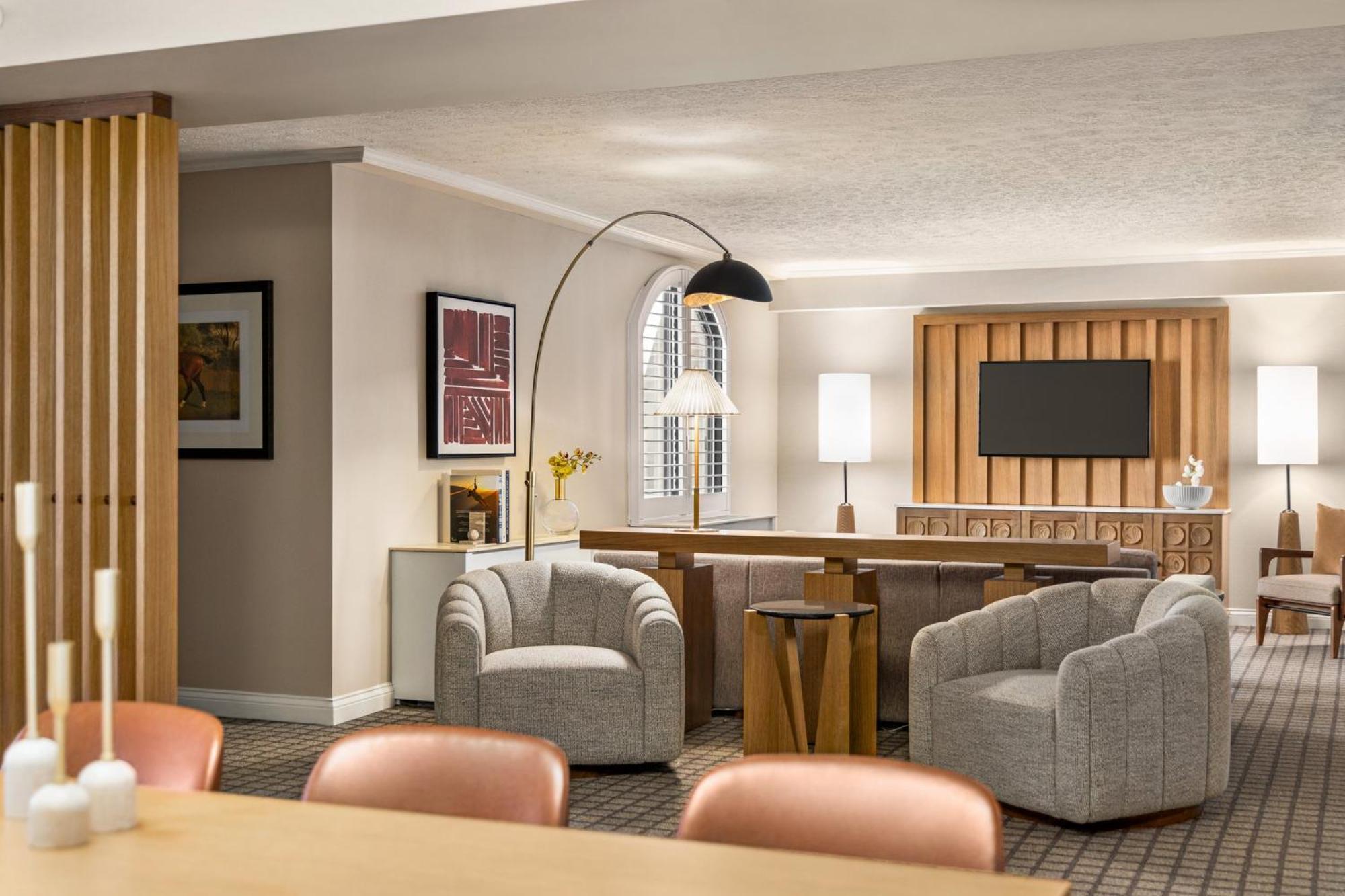 Crowne Plaza Louisville Airport Expo Ctr By Ihg Buitenkant foto
