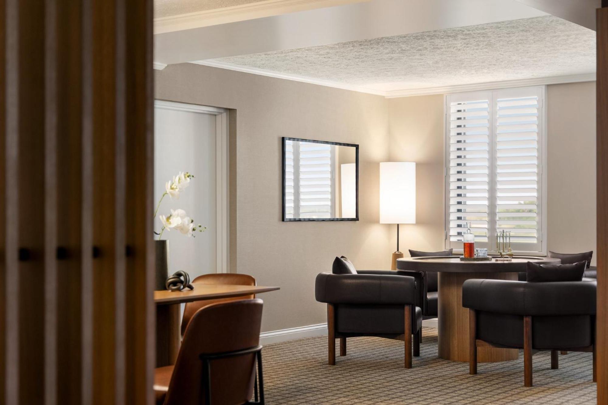 Crowne Plaza Louisville Airport Expo Ctr By Ihg Buitenkant foto