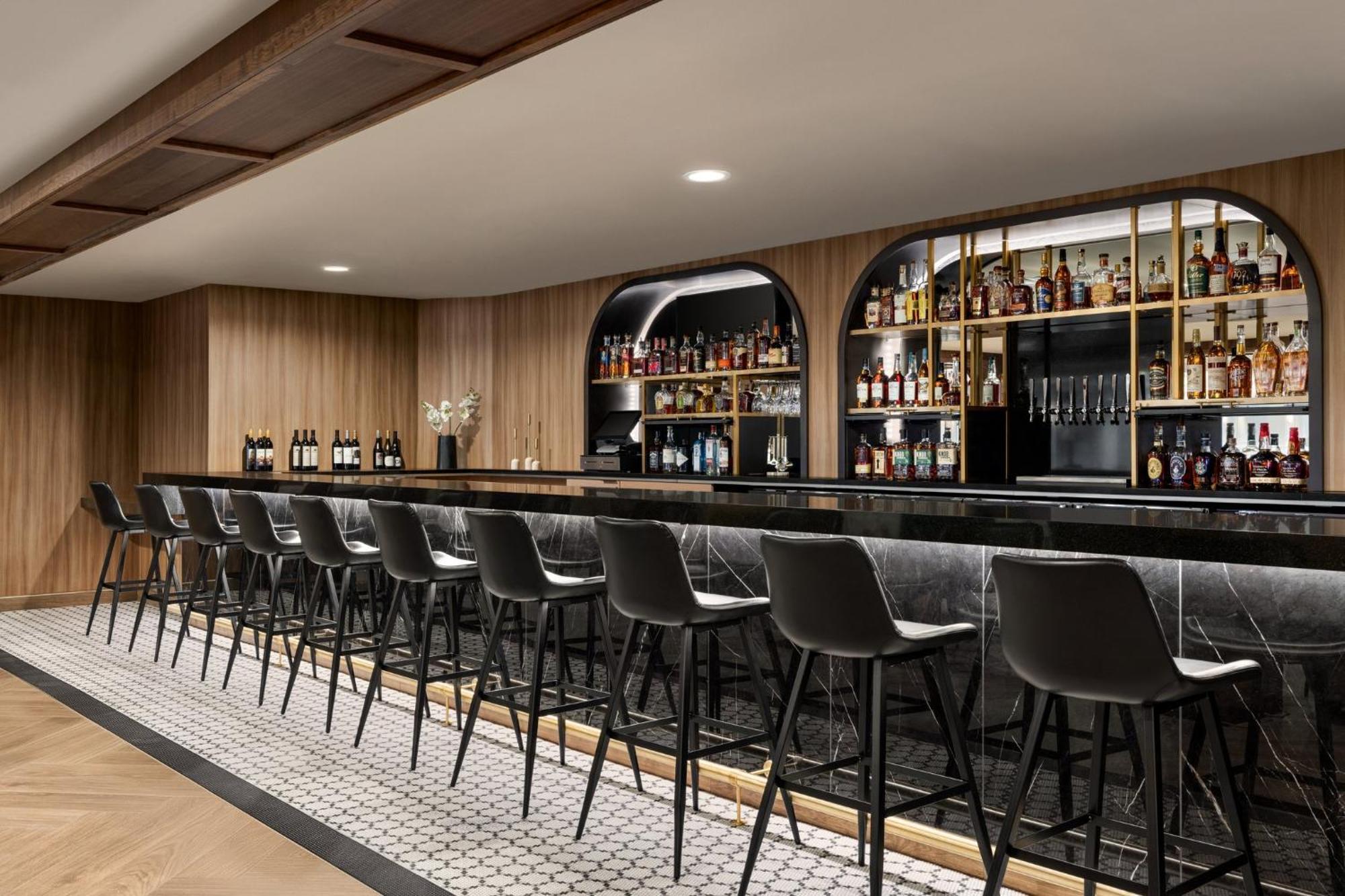 Crowne Plaza Louisville Airport Expo Ctr By Ihg Buitenkant foto