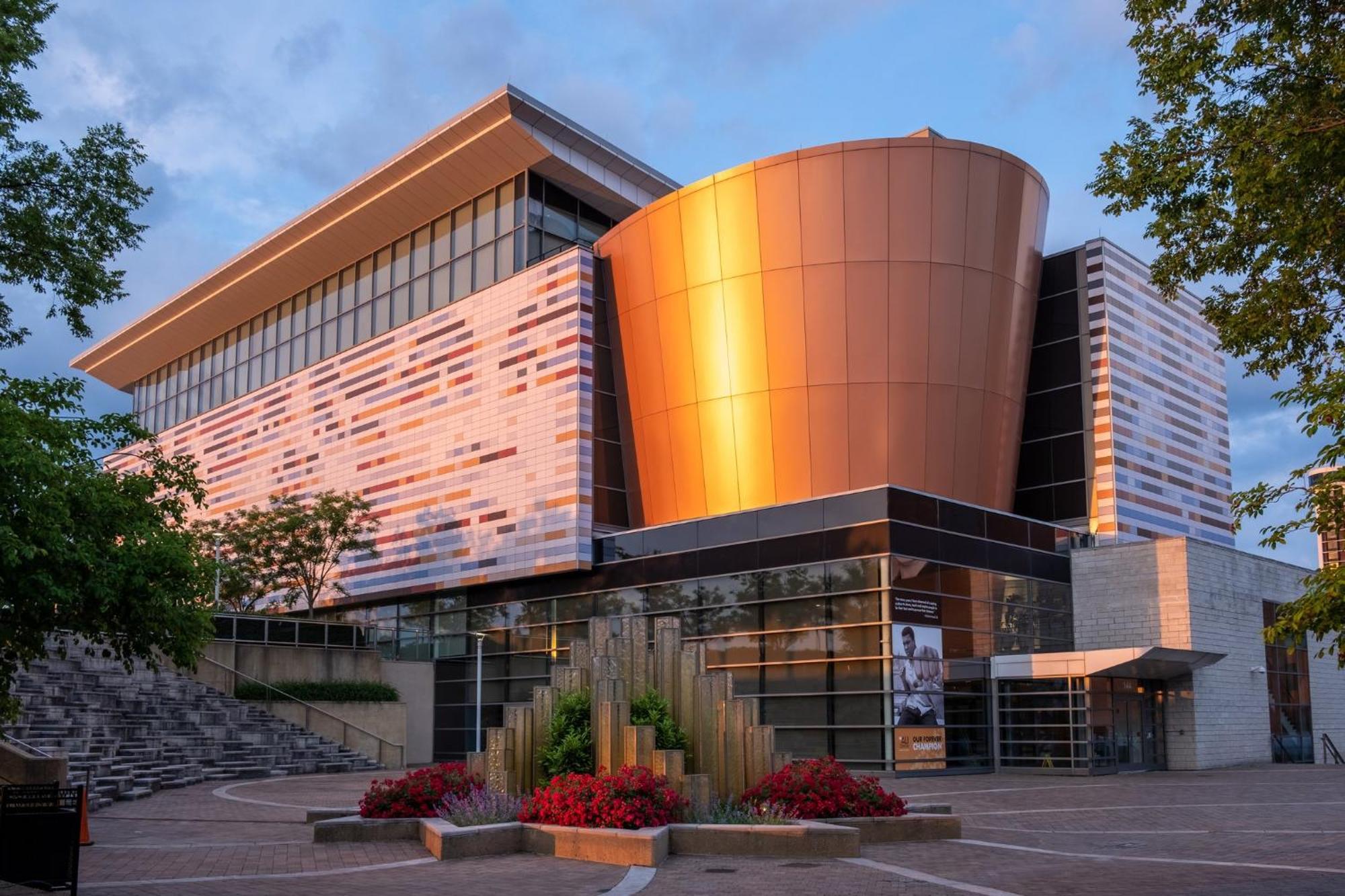 Crowne Plaza Louisville Airport Expo Ctr By Ihg Buitenkant foto