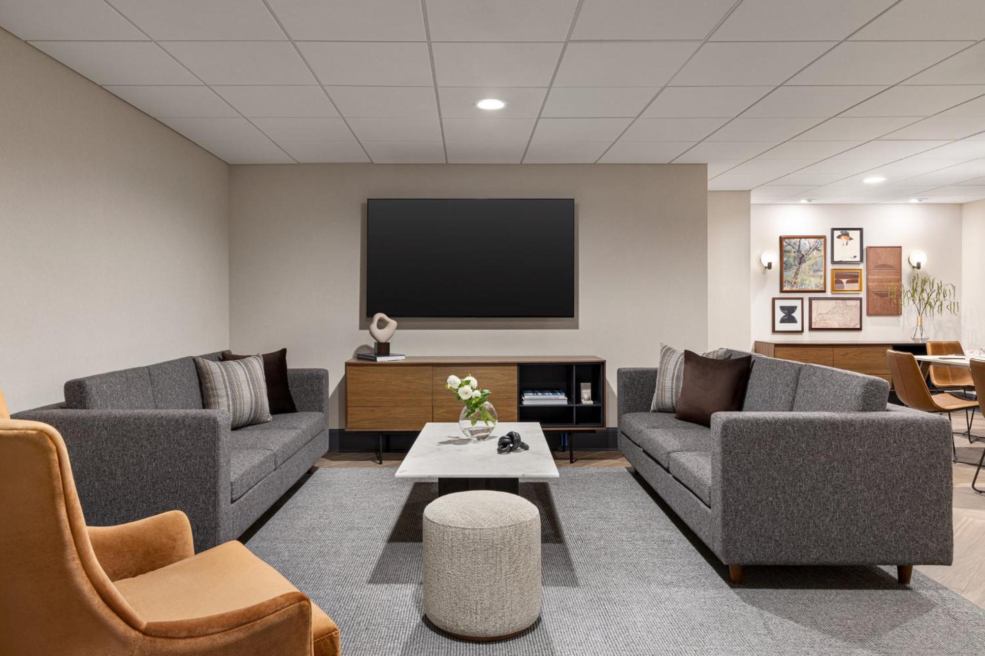 Crowne Plaza Louisville Airport Expo Ctr By Ihg Buitenkant foto