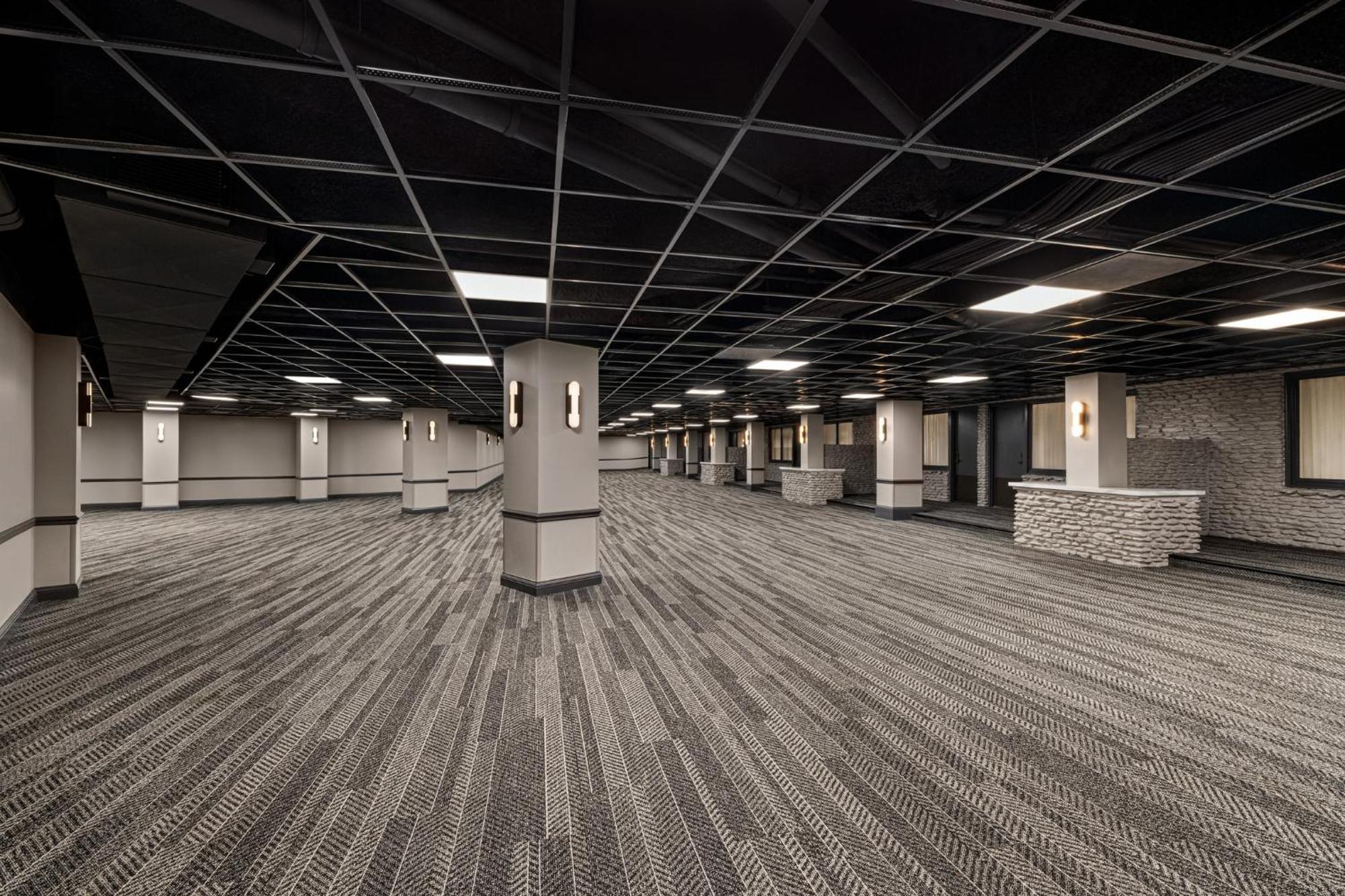 Crowne Plaza Louisville Airport Expo Ctr By Ihg Buitenkant foto