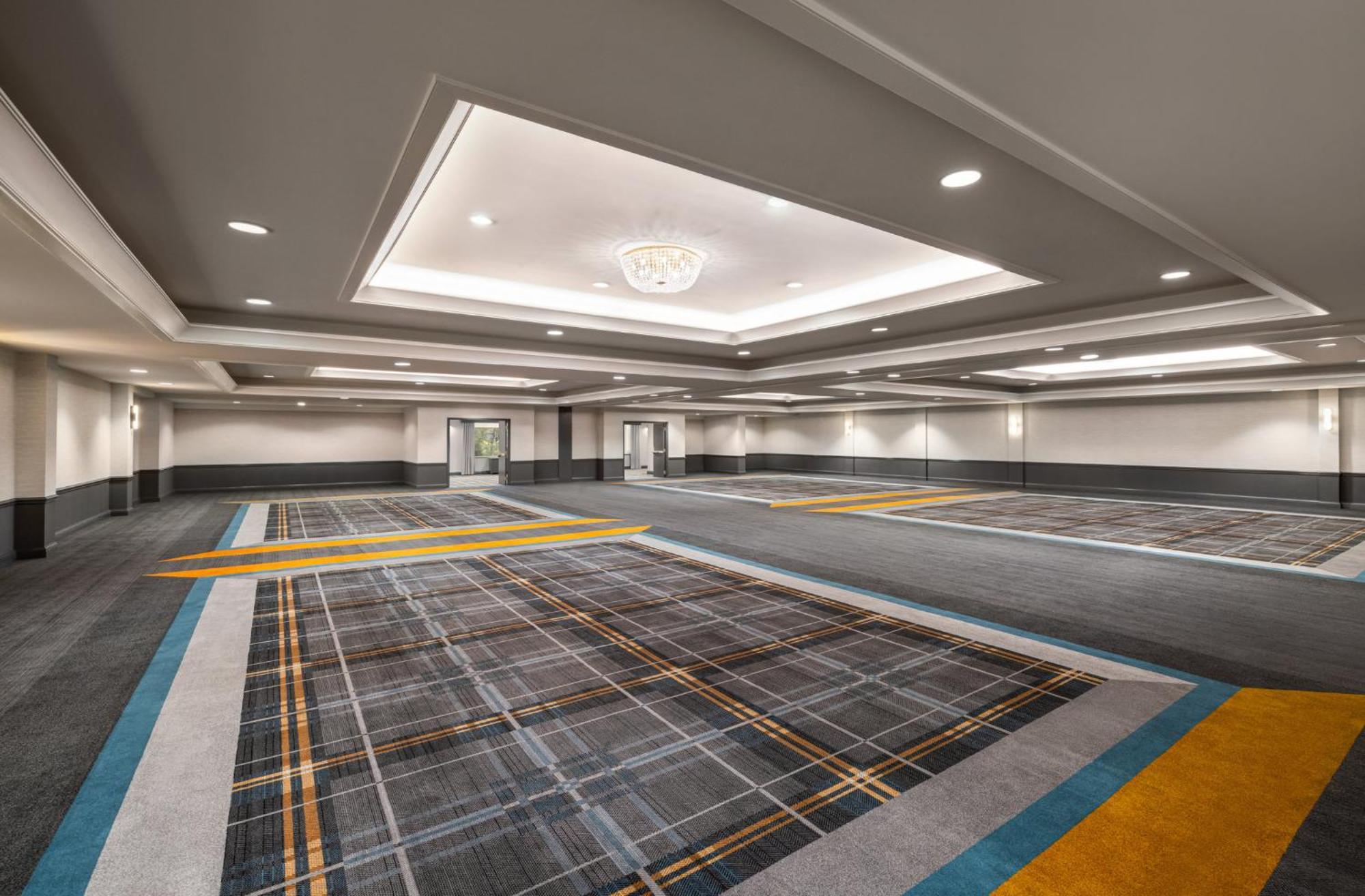 Crowne Plaza Louisville Airport Expo Ctr By Ihg Buitenkant foto