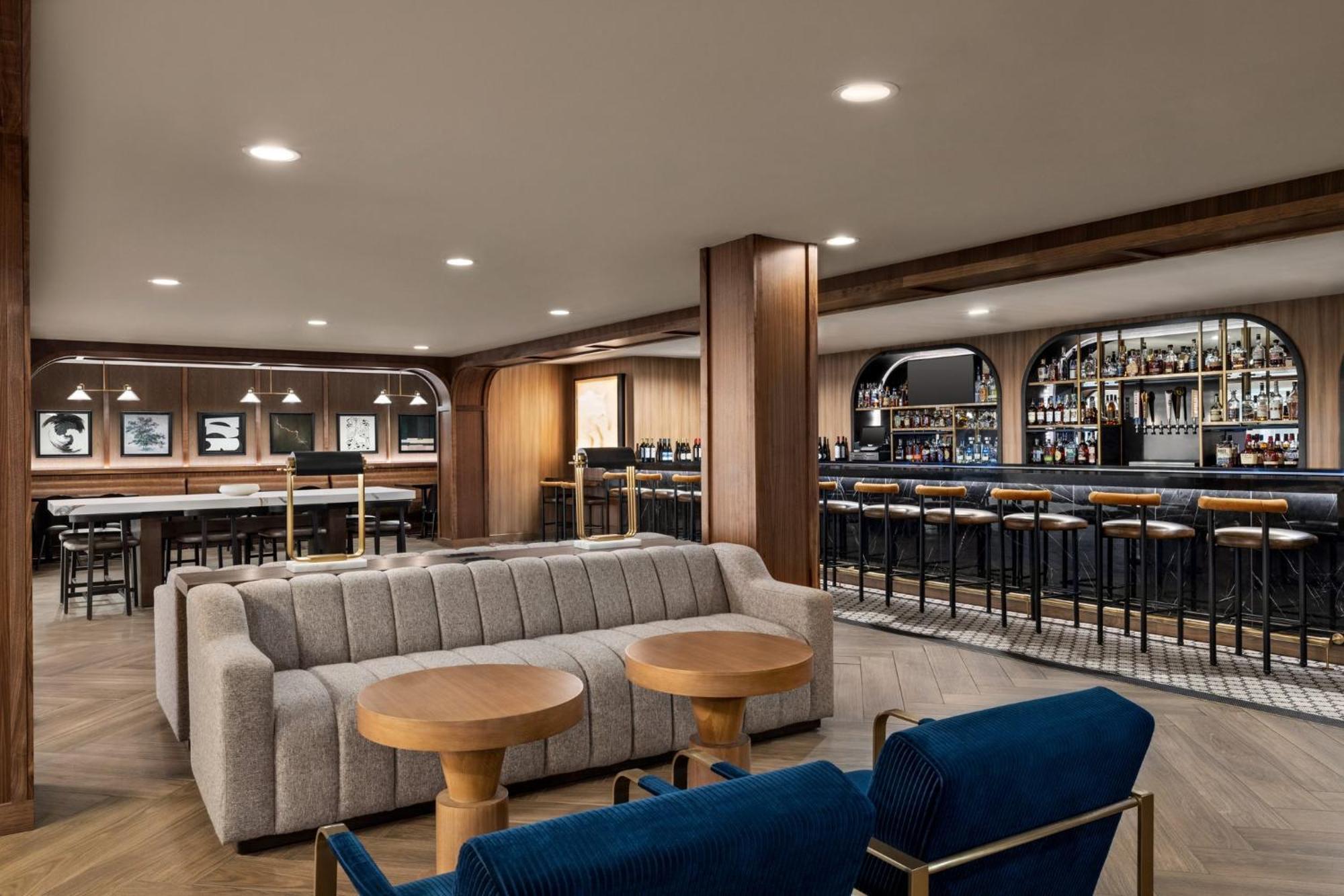 Crowne Plaza Louisville Airport Expo Ctr By Ihg Buitenkant foto