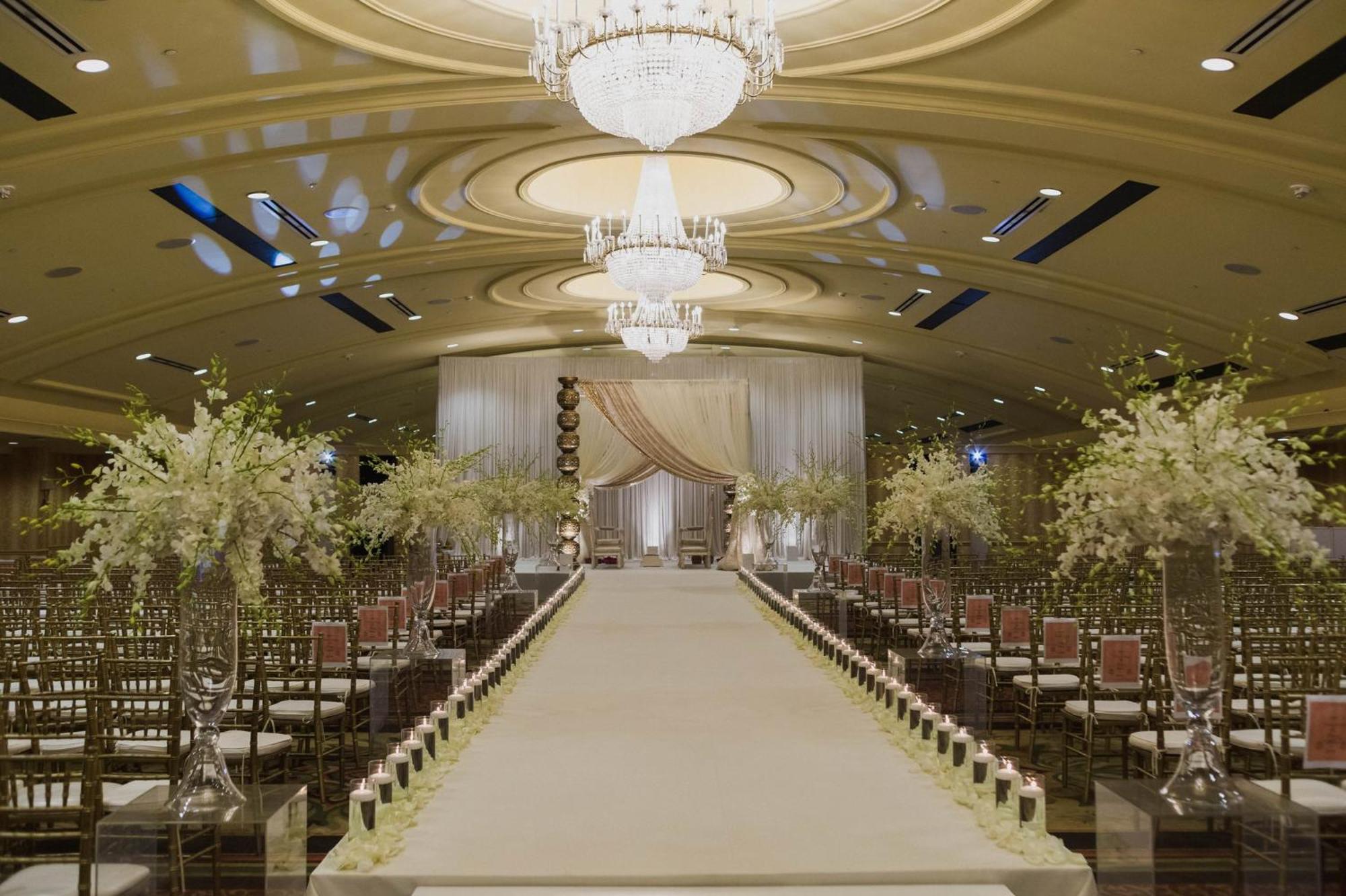 Crowne Plaza Louisville Airport Expo Ctr By Ihg Buitenkant foto